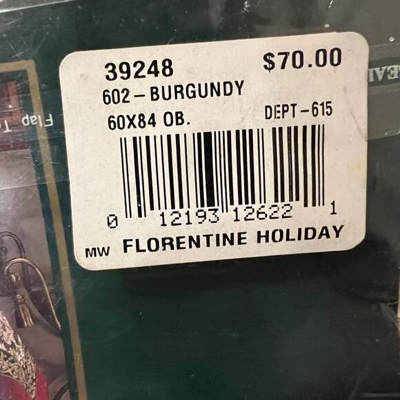 NWT Florentine Holiday Tablecloth Christmas Theme Covering 60” x 84” Oblong - Picture 12 of 13